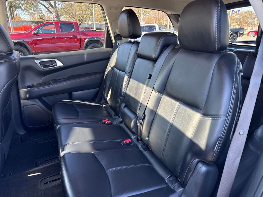 2019 Nissan Pathfinder SL