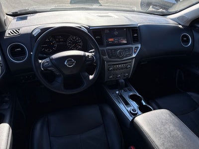 2019 Nissan Pathfinder SL
