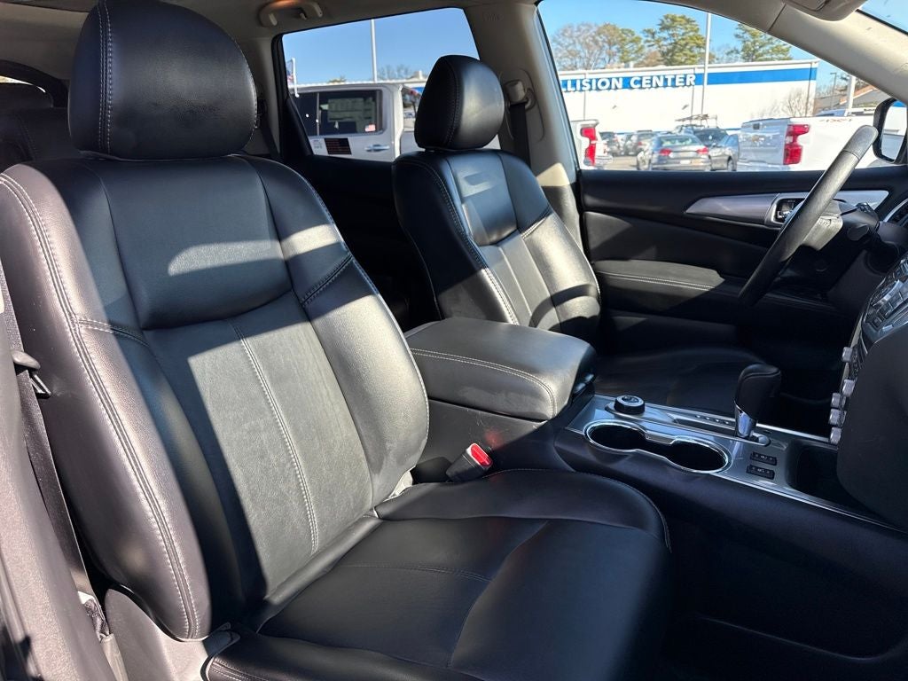 2019 Nissan Pathfinder SL