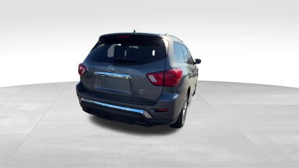 2019 Nissan Pathfinder SL
