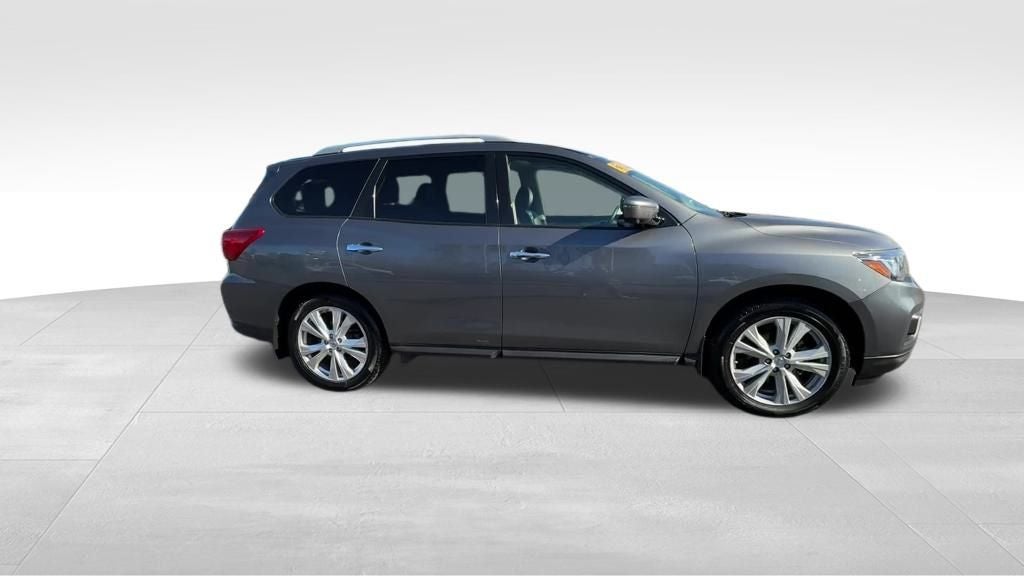 2019 Nissan Pathfinder SL