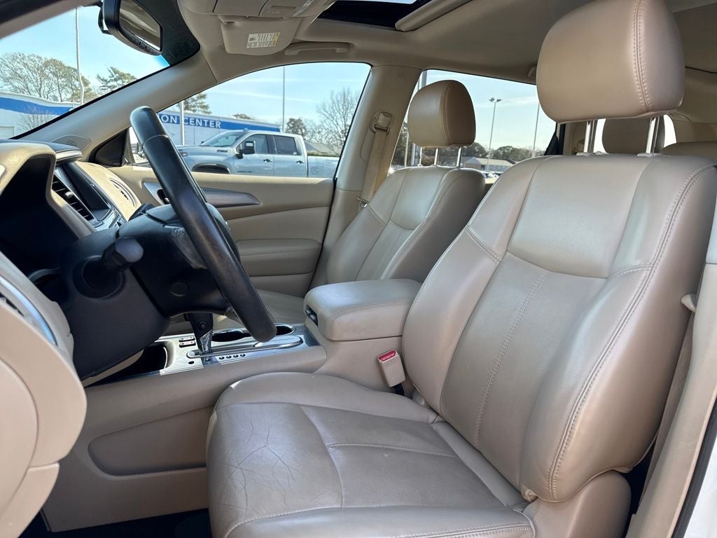 2017 Nissan Pathfinder SL