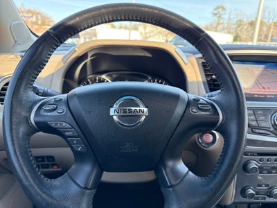 2017 Nissan Pathfinder SL