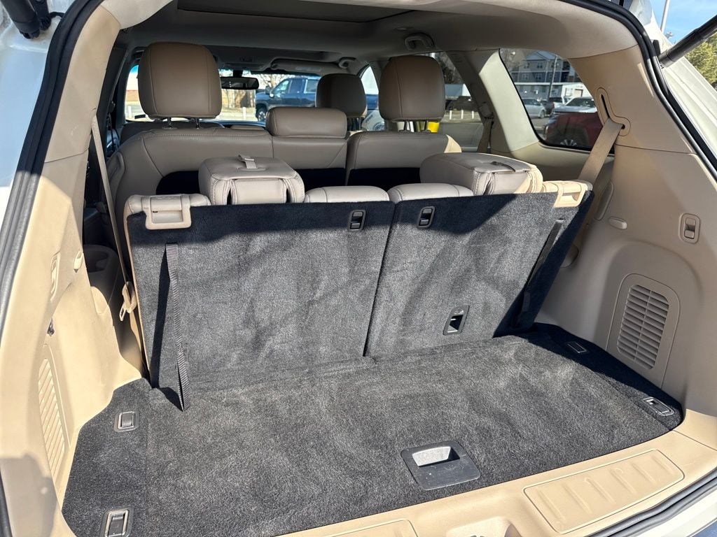 2017 Nissan Pathfinder SL