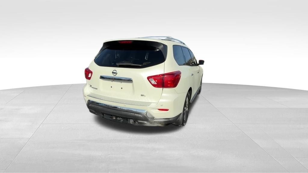 2017 Nissan Pathfinder SL
