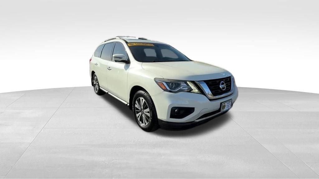 2017 Nissan Pathfinder SL