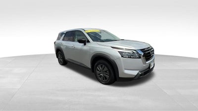 2025 Nissan Pathfinder S