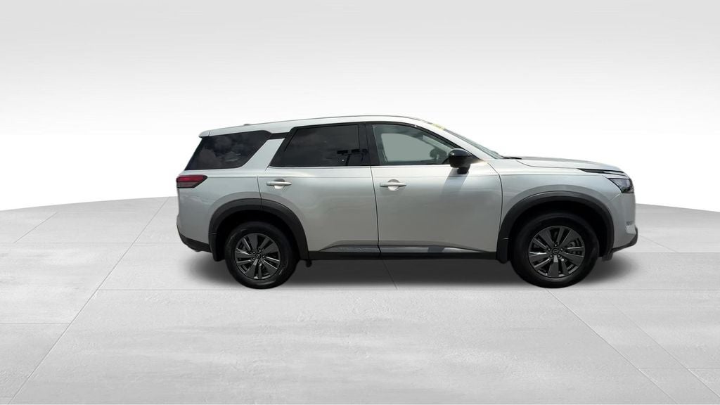 2025 Nissan Pathfinder S