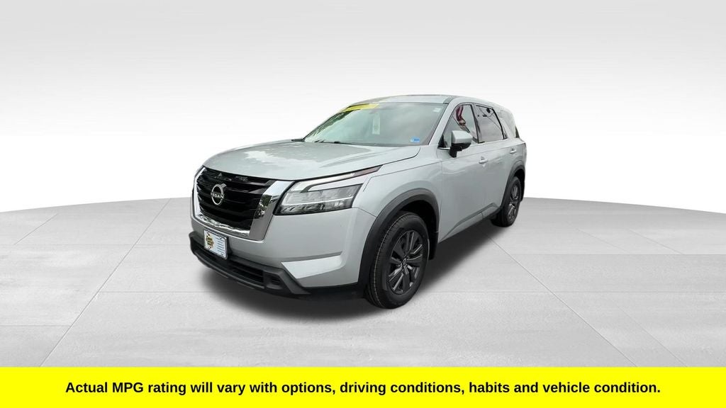2022 Nissan Pathfinder S