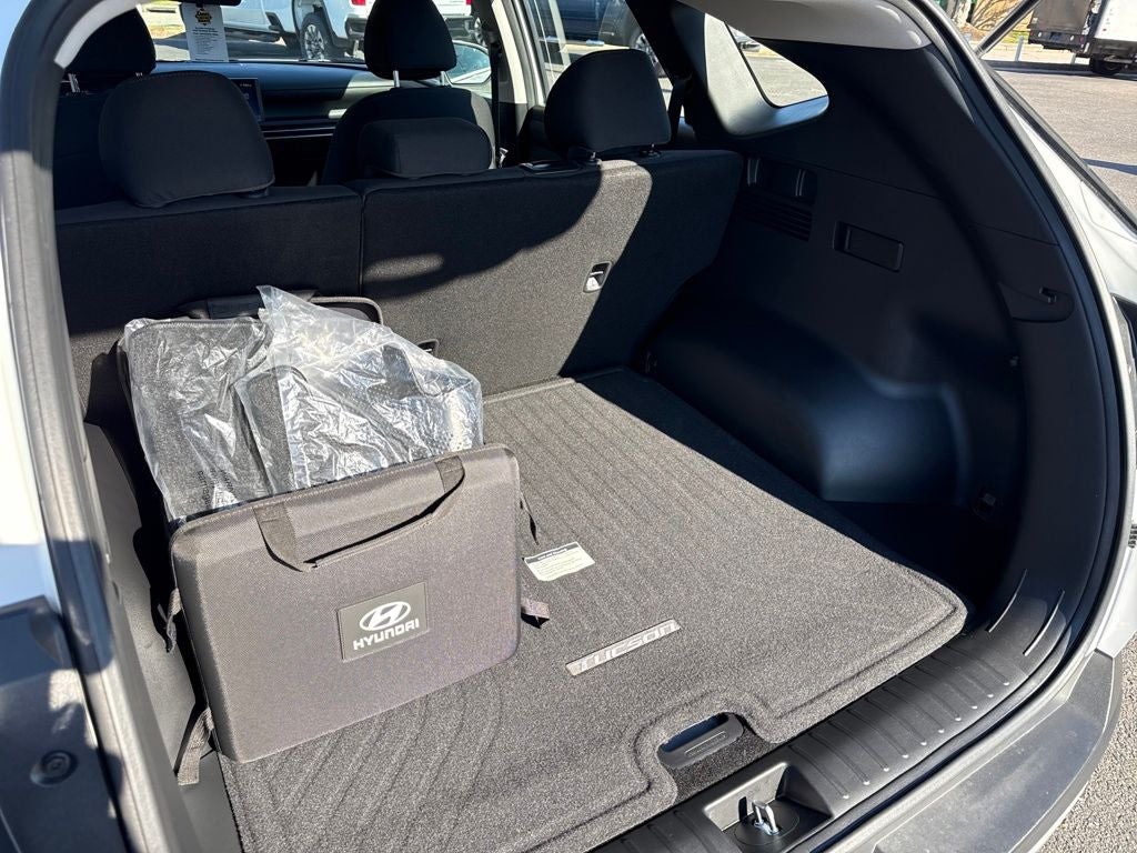 2025 Hyundai Tucson SE