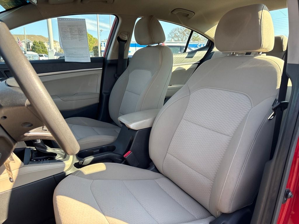 2020 Hyundai Elantra SE