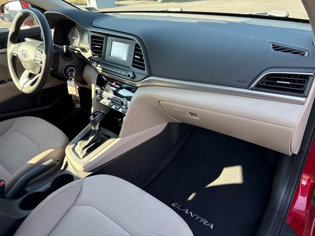 2020 Hyundai Elantra SE