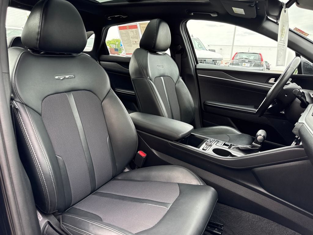 2022 Kia K5 GT-Line