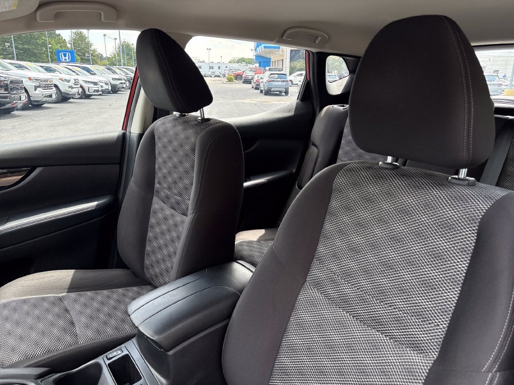 2020 Nissan Rogue Sport SV