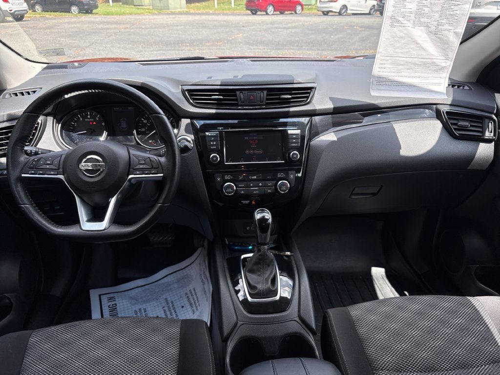 2020 Nissan Rogue Sport SV