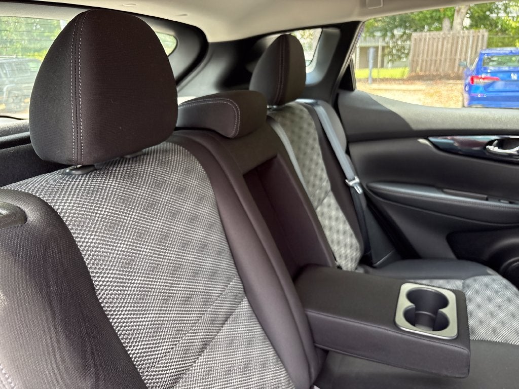 2020 Nissan Rogue Sport SV