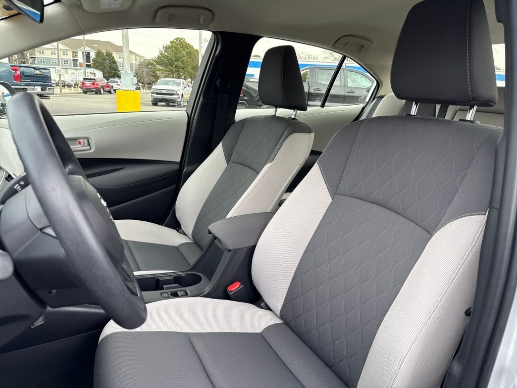 2025 Toyota Corolla Hybrid LE