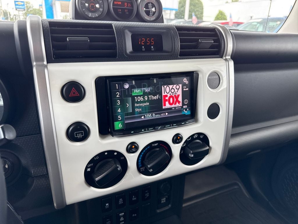 2014 Toyota FJ Cruiser Base