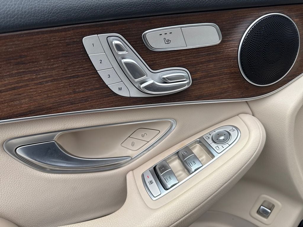 2020 Mercedes-Benz GLC GLC 300