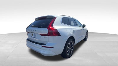 2022 Volvo XC60 B5 Momentum