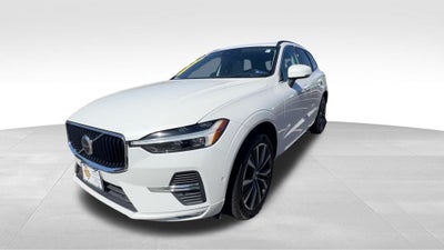 2022 Volvo XC60 B5 Momentum