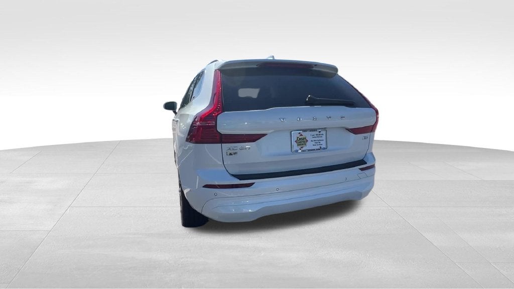 2022 Volvo XC60 B5 Momentum