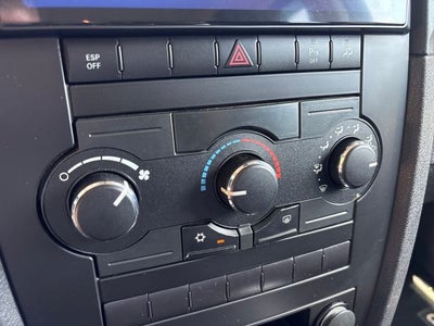 2008 Jeep Commander Sport