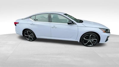2025 Nissan Altima 2.5 SR