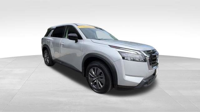 2025 Nissan Pathfinder S