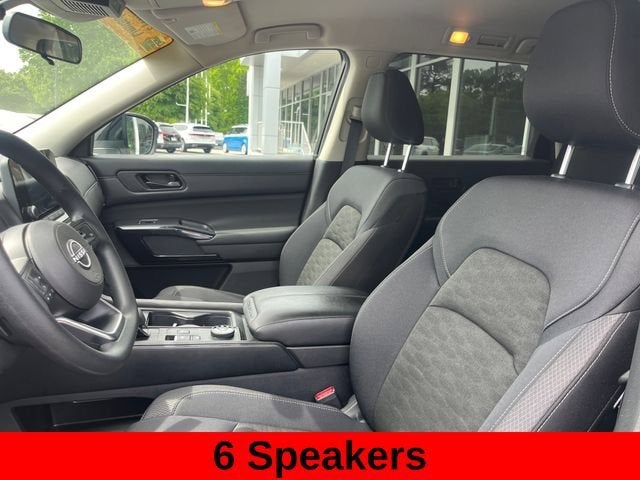 2025 Nissan Pathfinder S