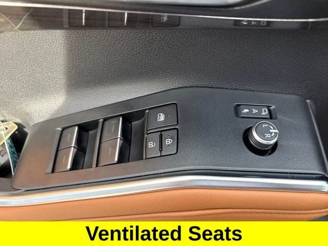 2024 Toyota Highlander Platinum