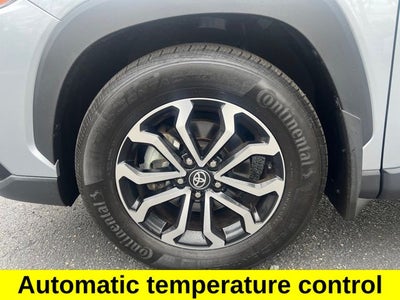 2023 Toyota Corolla Cross Hybrid SE