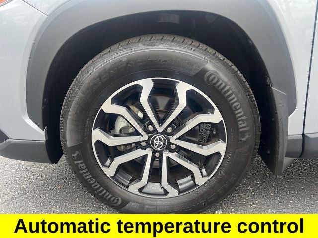 2023 Toyota Corolla Cross Hybrid SE