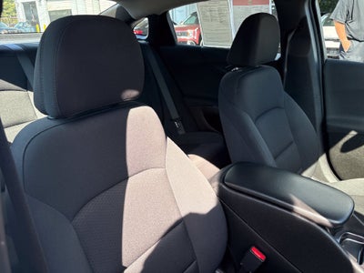 2022 Chevrolet Malibu LS 1LS