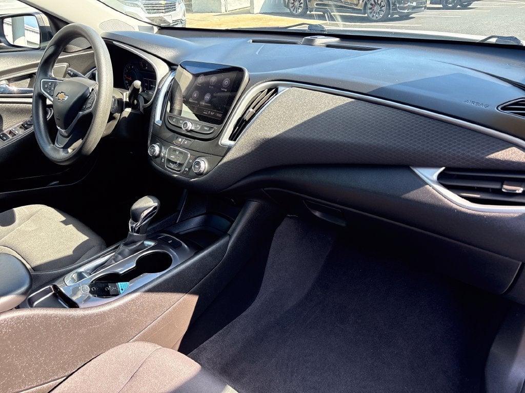 2022 Chevrolet Malibu LS 1LS
