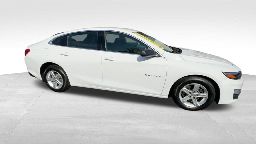 2022 Chevrolet Malibu LS 1LS