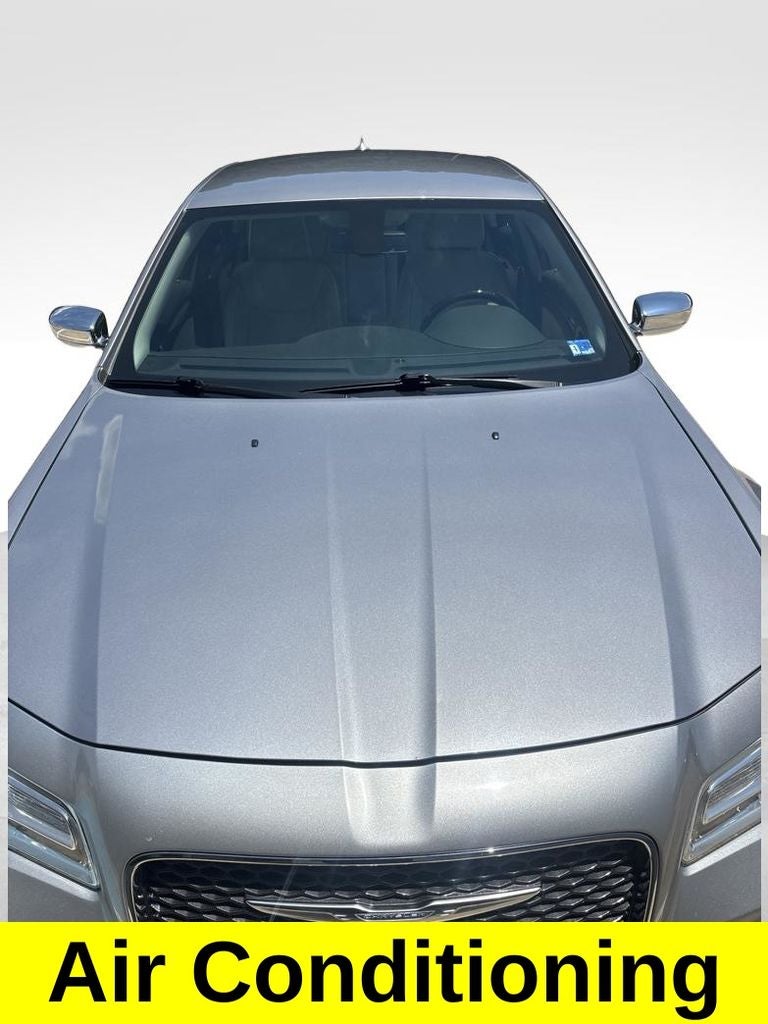 2018 Chrysler 300 Limited