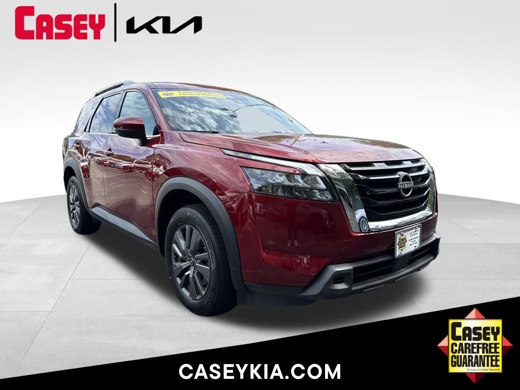 2024 Nissan Pathfinder SV