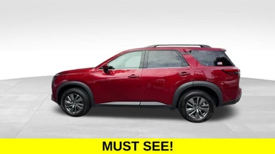 2024 Nissan Pathfinder SV