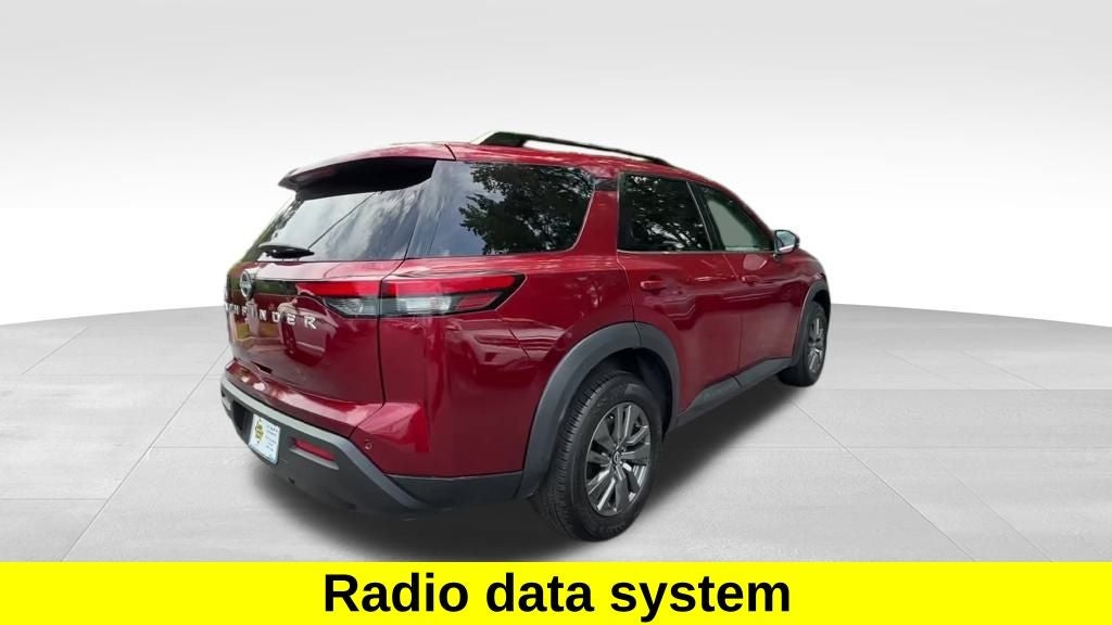 2024 Nissan Pathfinder SV