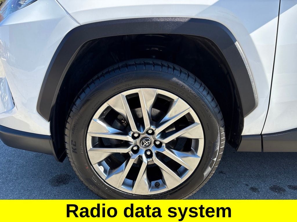 2019 Toyota RAV4 XLE Premium