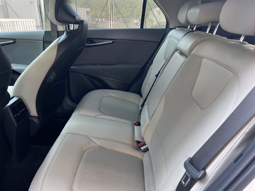 2023 Kia Niro EX Touring