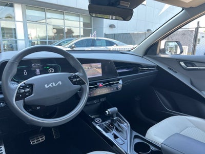2023 Kia Niro EX Touring