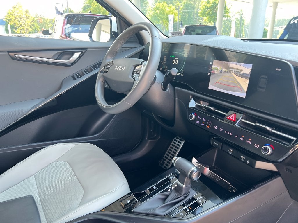 2023 Kia Niro EX Touring