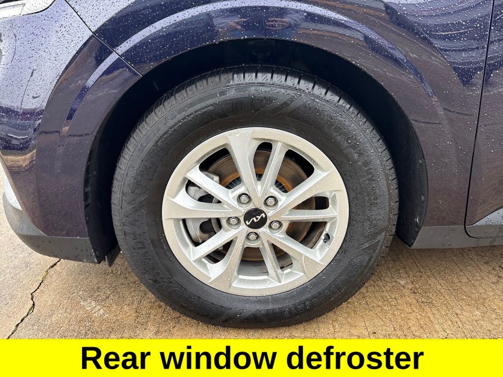 2024 Kia Carnival LX