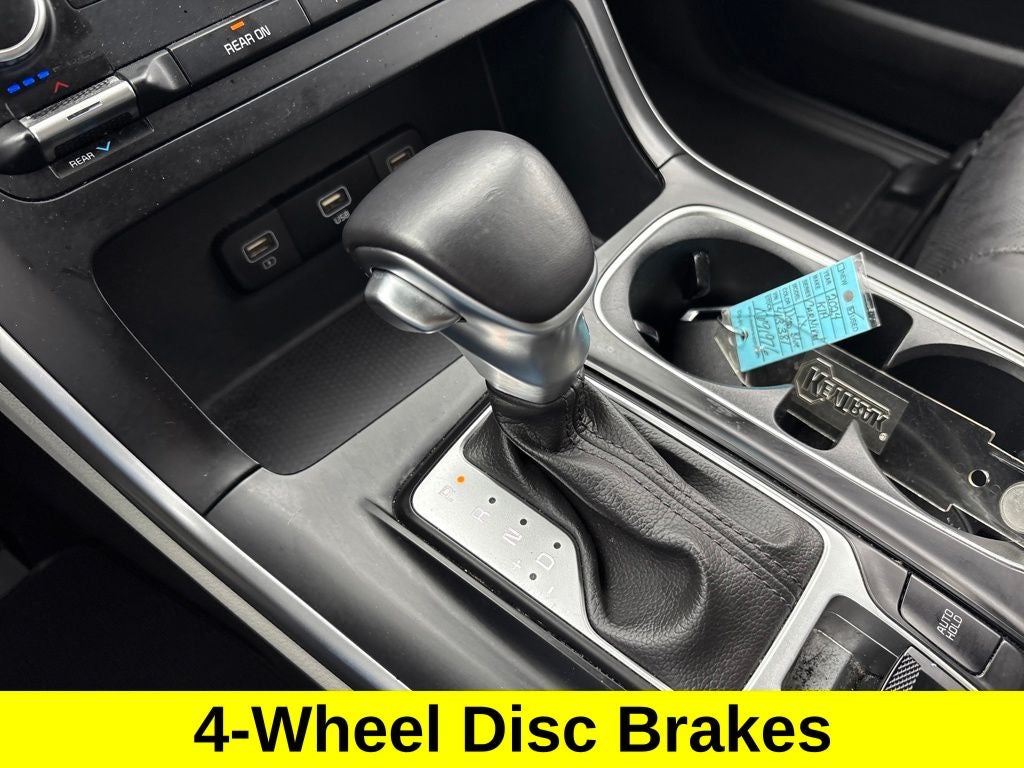 2024 Kia Carnival LX