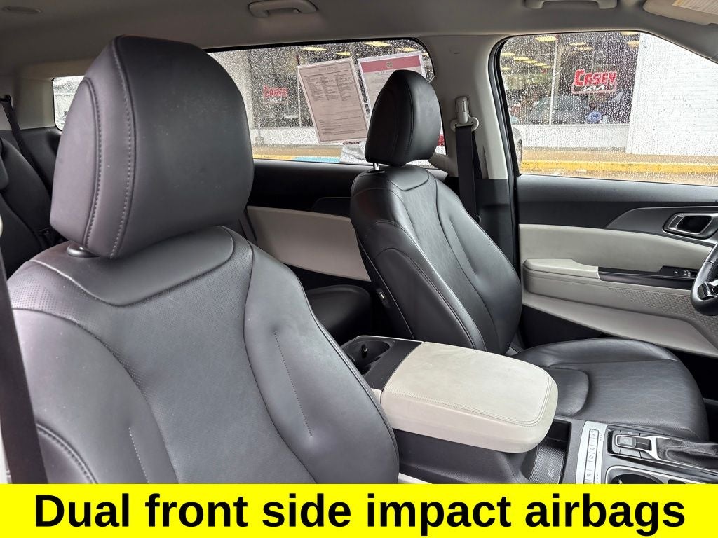 2024 Kia Carnival LX