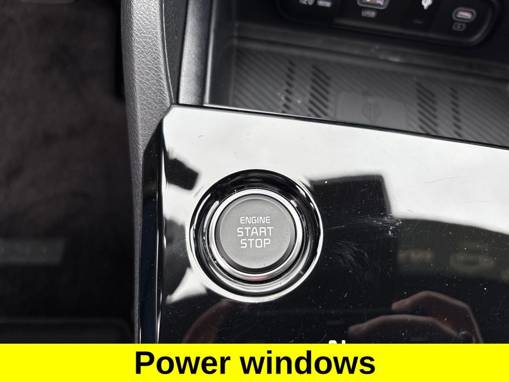 2025 Kia Sportage Plug-In Hybrid X-Line