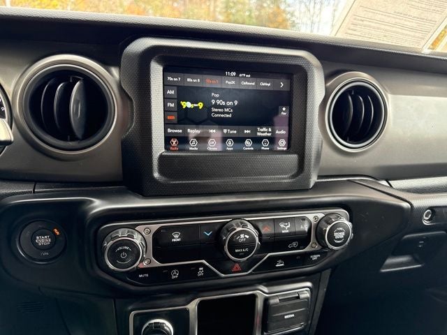 2022 Jeep Wrangler Willys