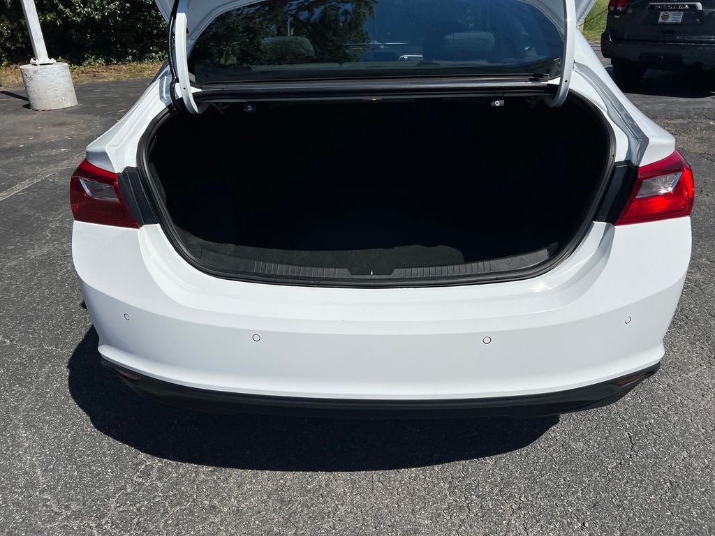 2023 Chevrolet Malibu LS 1FL